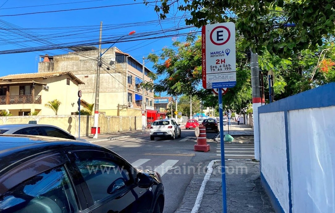 Maricá: Estacionamento rotativo é suspenso; entenda! 10 centro de marica estacionamento rotativo 2021