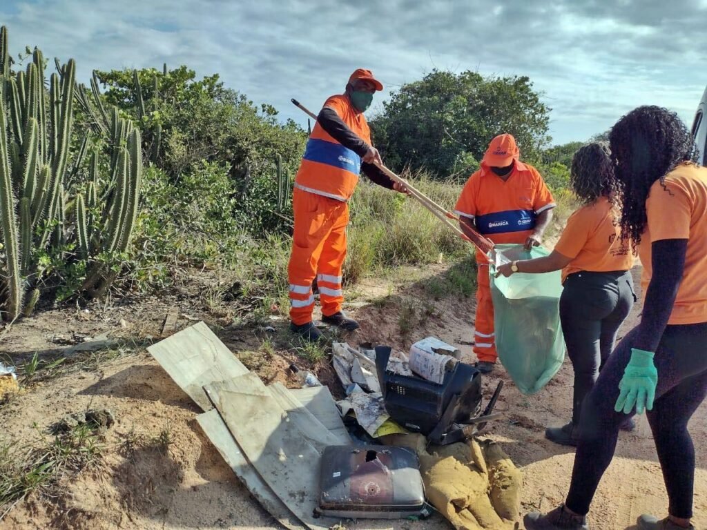 Somar retira mais de 100 toneladas de lixo da Restinga de Maricá 10 lixo restinga2