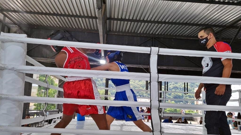 Equipe de Maricá representa a cidade em campeonato estadual de Boxe 5 equipe santana1