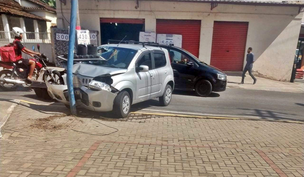 Maricá: Idosa perde o controle em perigoso cruzamento na região central 6 acidente flamengo