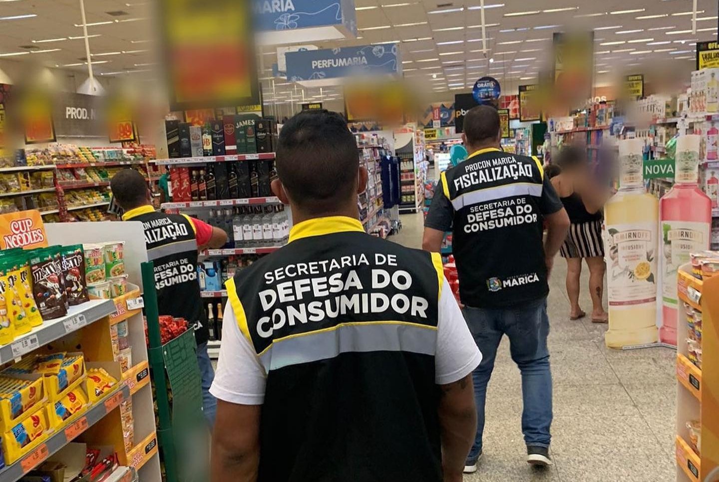 Maricá: Fiscalização investiga cobrança indevida de valores para comprar no 'Cartão Mumbuca' 10 consumidor marica