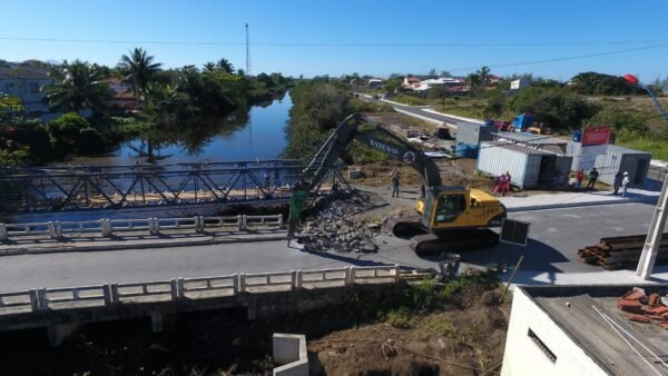 Itaipuaçu: Ponte da 70 recebe asfalto e será entregue em breve 9 ponte da 70 antiga