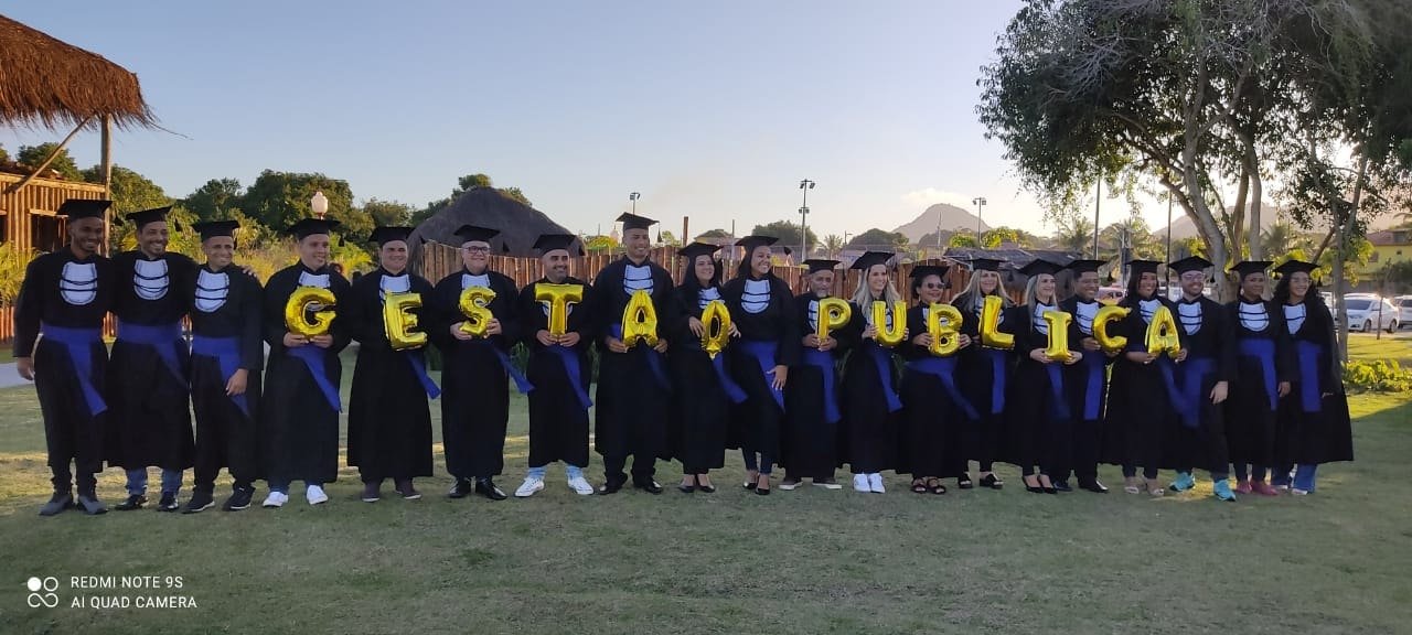 Maricá forma primeira turma de graduação com estudos custeados pelo município 11 turma formada passaporte universitario