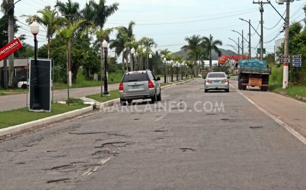 Itaipuaçu: Moradores fazem protesto pedindo conclusão das obras da Estrada dos Cajueiros 9 Avenida Gilberto Carvalho Entrada de Itaipuacu