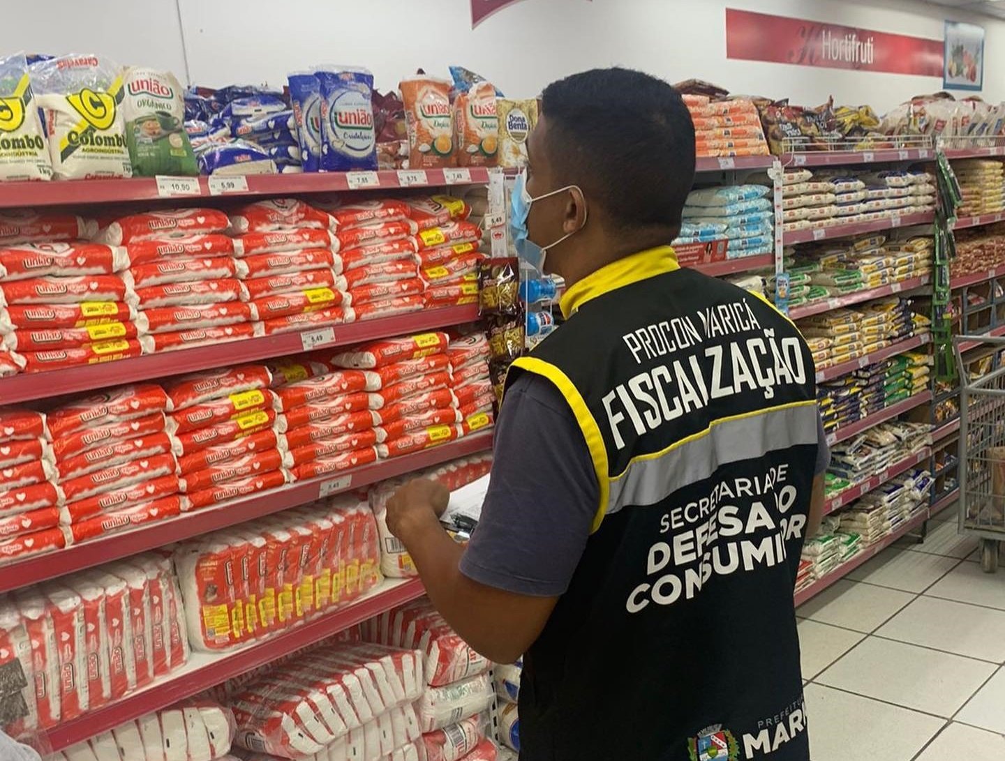 Maricá: Mercados que aumentam o preço em dia de pagamento do ‘Mumbuca’ podem ser autuados 11 fiscalizacao procon aumento de precos mumbuca