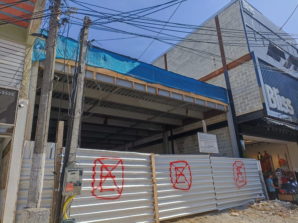 Maricá: Prefeitura embarga duas construções irregulares no Centro 7 obras
