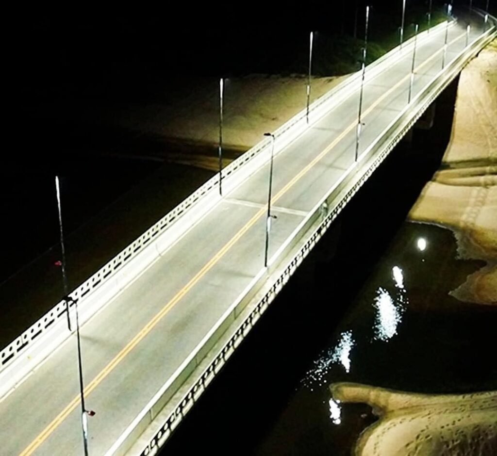 Maricá: Prefeitura inicia troca de lâmpadas em áreas públicas 8 iluminacao led bar
