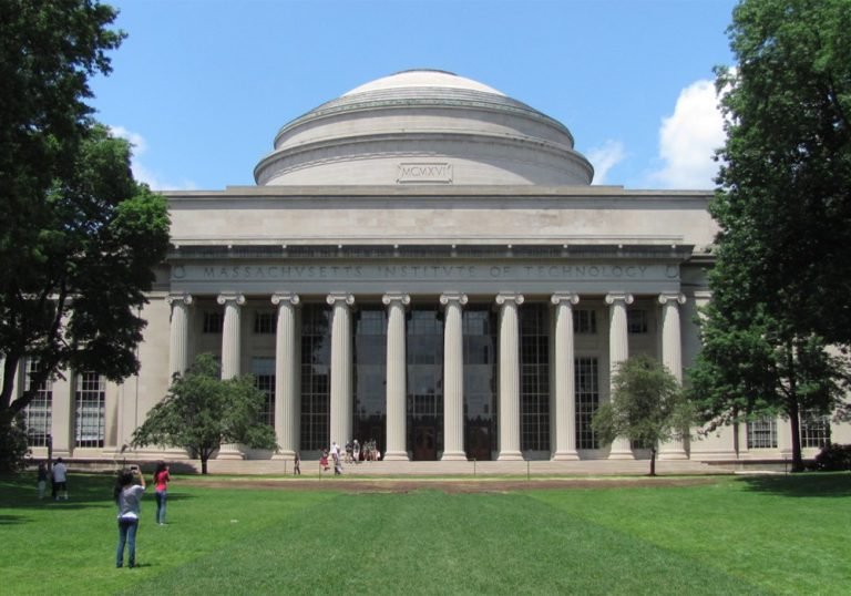 Maricá negocia parceria com o Instituto de Tecnologia de Massachusetts (MIT) 10 MIT