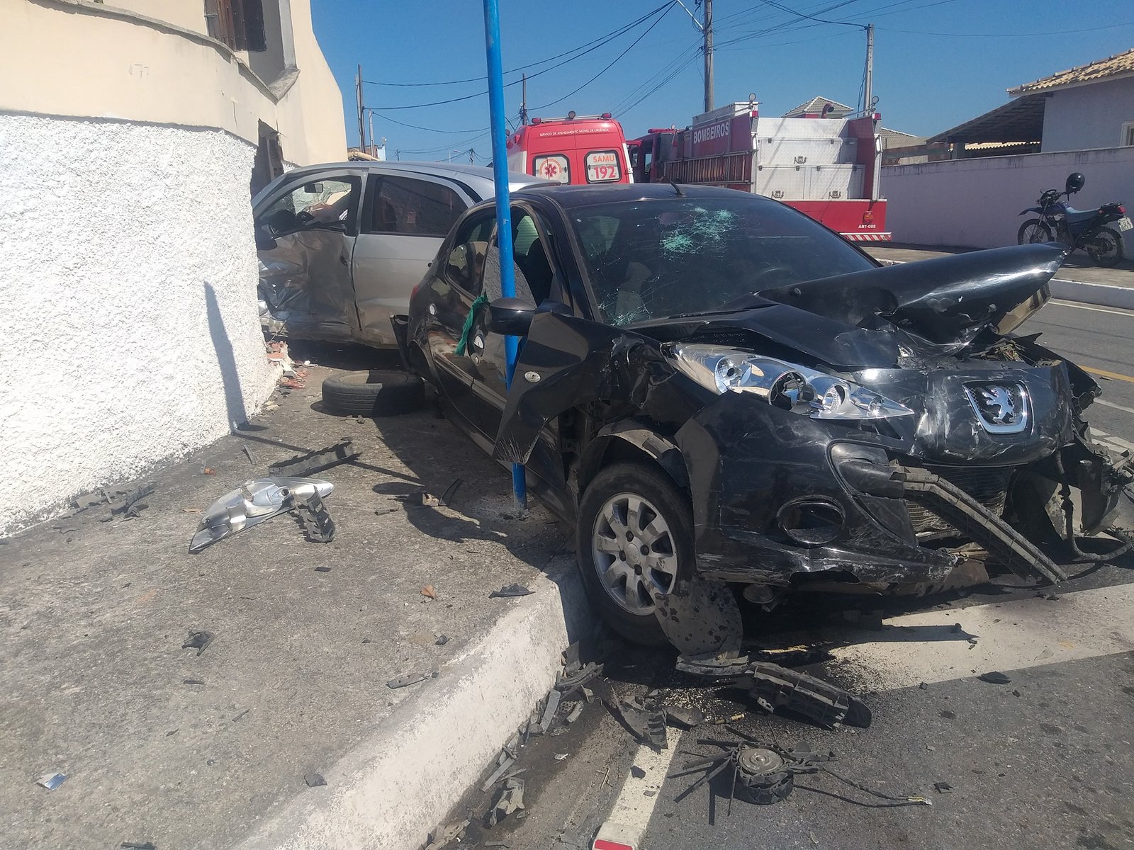 Itaipuaçu: Mais um grave acidente em cruzamento 7 acidente cruz