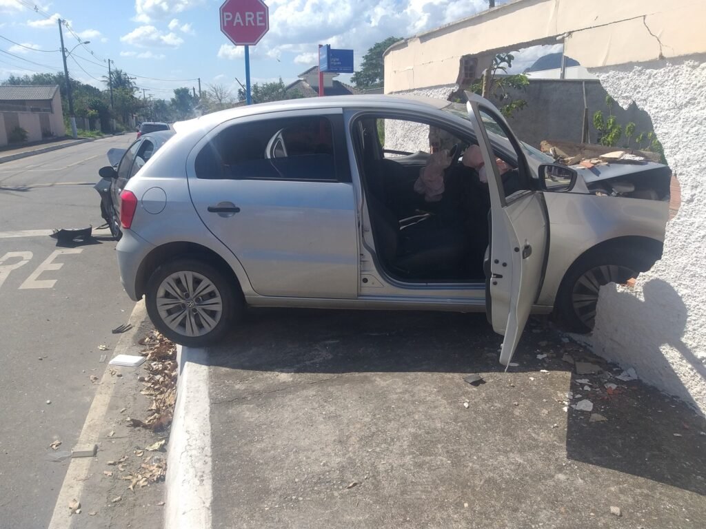Itaipuaçu: Mais um grave acidente em cruzamento 8 acidente cruz1