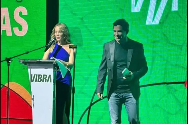 Empresário Marcelo Viana, da rede de Postos Imbassaí, recebe prêmio na Espanha 9 marcelo viana premio br
