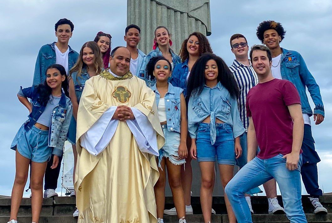 Padre Omar e grupo Dó Ré Mi são as atrações da Festa da Padroeira de Maricá 8 padre omar