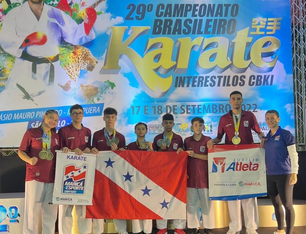Atletas de Maricá conquistam nove medalhas no Brasileiro de Karatê 7 atletas marica karate 20222