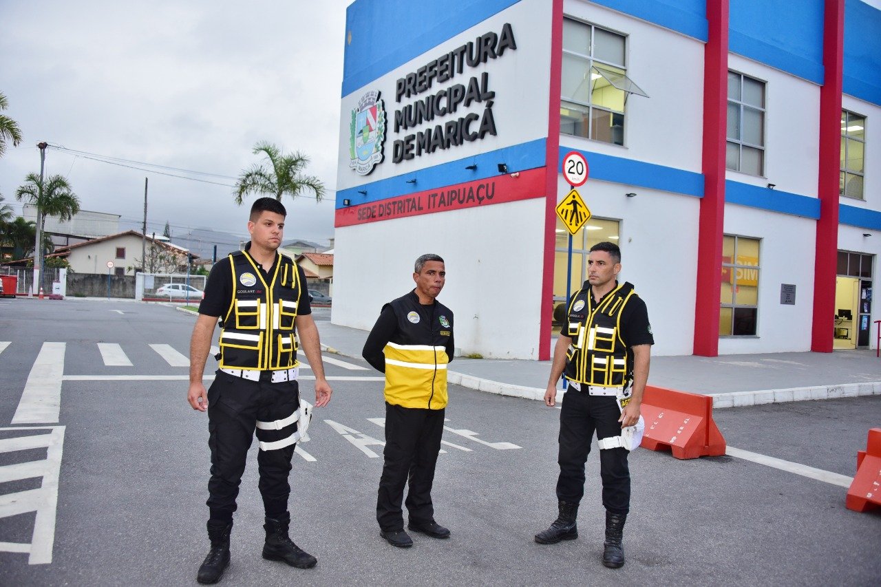 Itaipuaçu: Guarda Municipal de Maricá salva criança que se engasgou 8 guarda itaipuacu 1