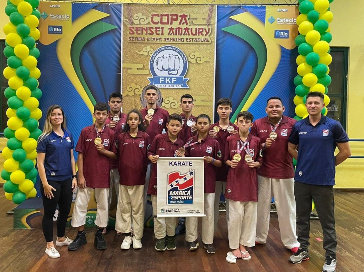 Atletas de Maricá conquistam 12 medalhas na Copa Sensei Amaury de Karatê 9 atletas karate marica 22