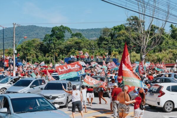 Maricá: Prefeito Fabiano Horta mobiliza mega carreata em apoio à candidatura de Lula 7 carreata lula fabiano