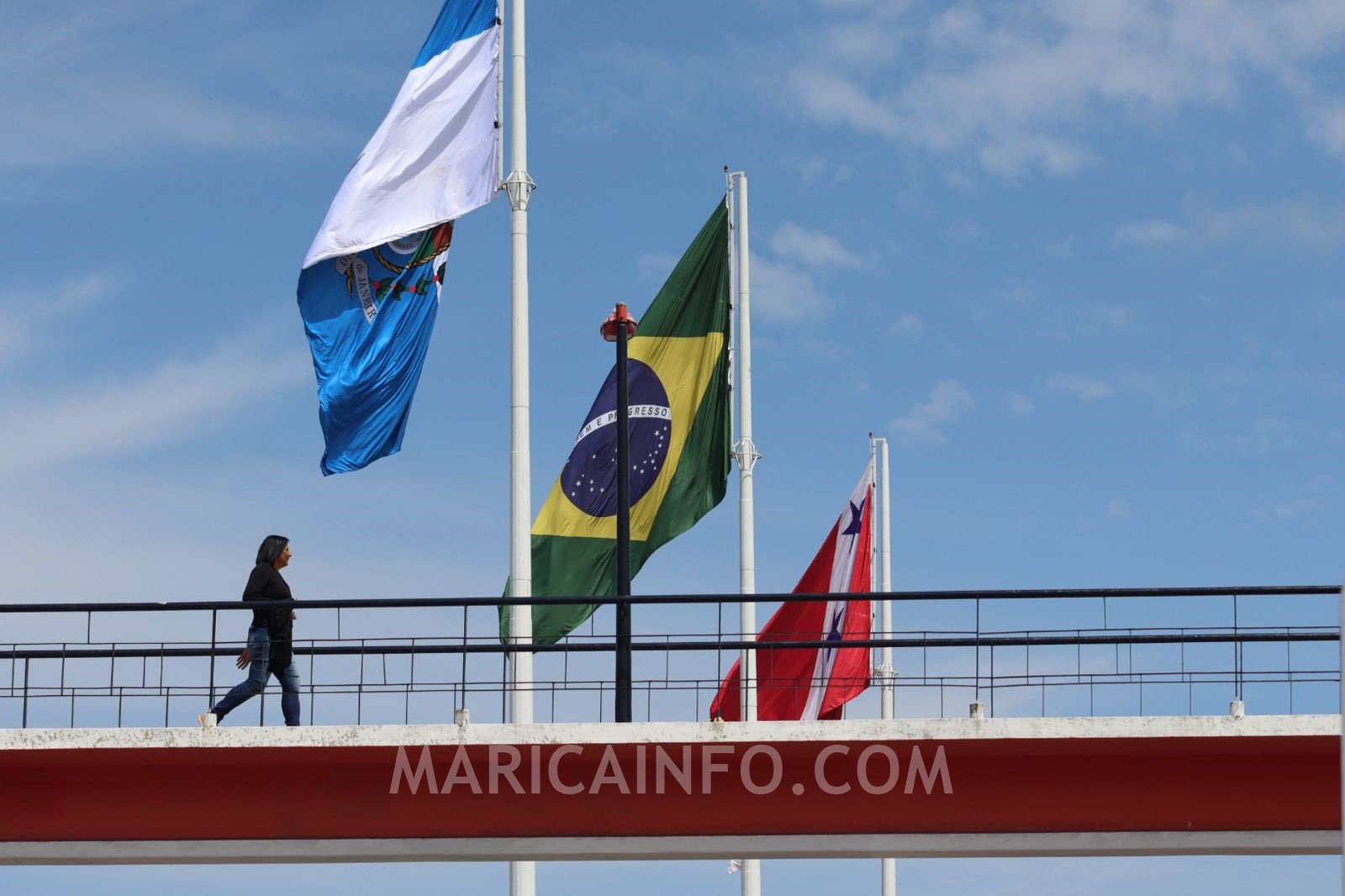 Maricá inicia semana com previsão de chuva 8 marica tempo ceu bandeiras