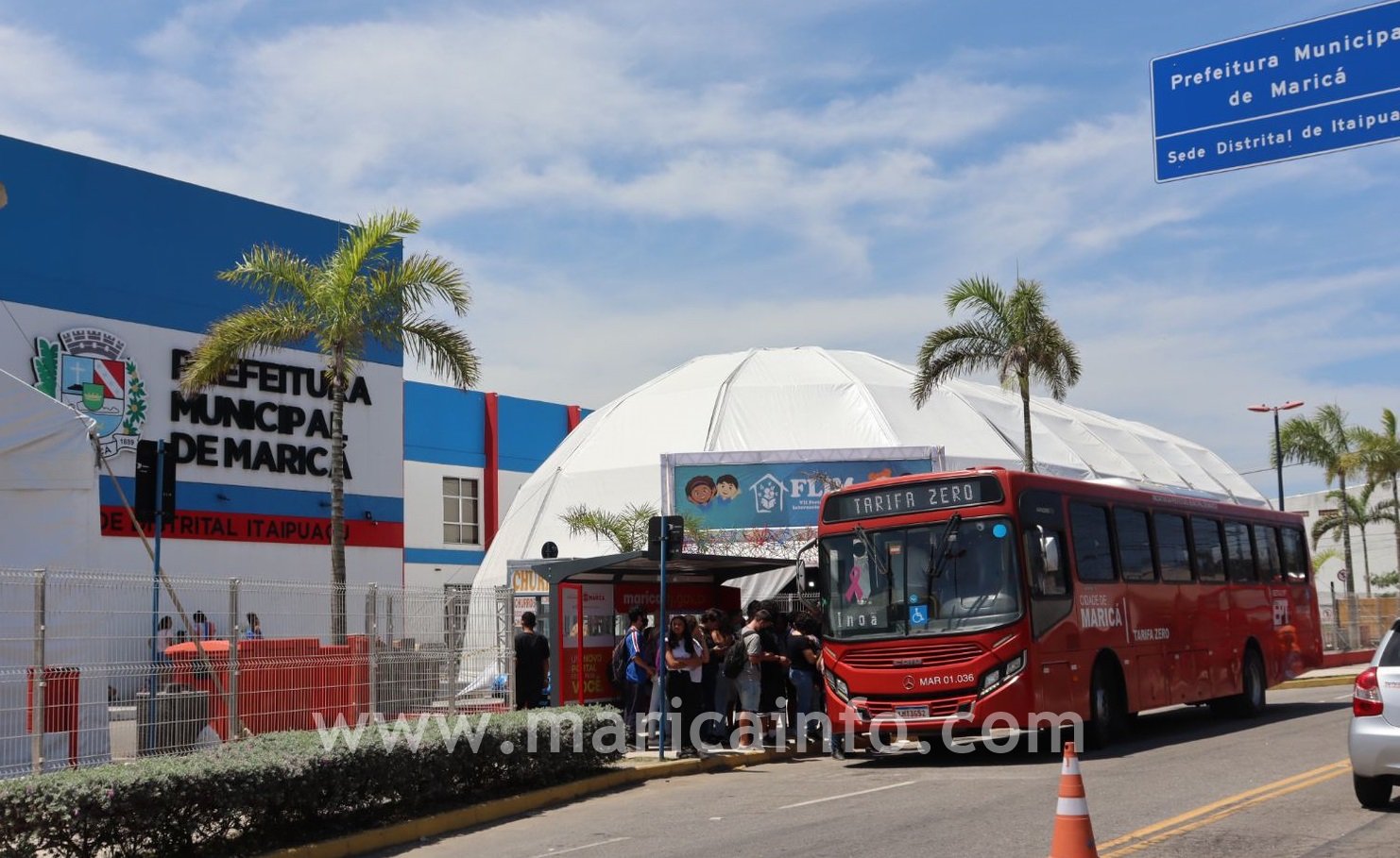 Maricá: Como chegar na FLIM de ônibus 'vermelhinho' 10 vermelhinho itaipuacu flim marica