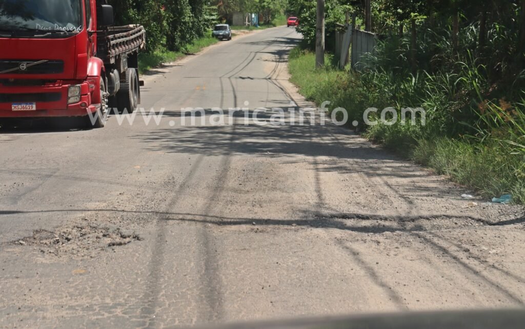 Maricá: Moradores reclamam de abandono da antiga 'Estrada de Pindobas' 9 Estrada de Pindobas Buracos