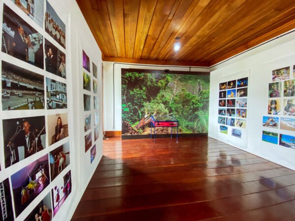 Maricá: Exposição fotográfica “30 anos de Fotografia e Poesia” de Anselmo Mourão vai até o dia 12 de dezembro 9 07B21870 5E71 4120 B9B9 B065BD2D8F22