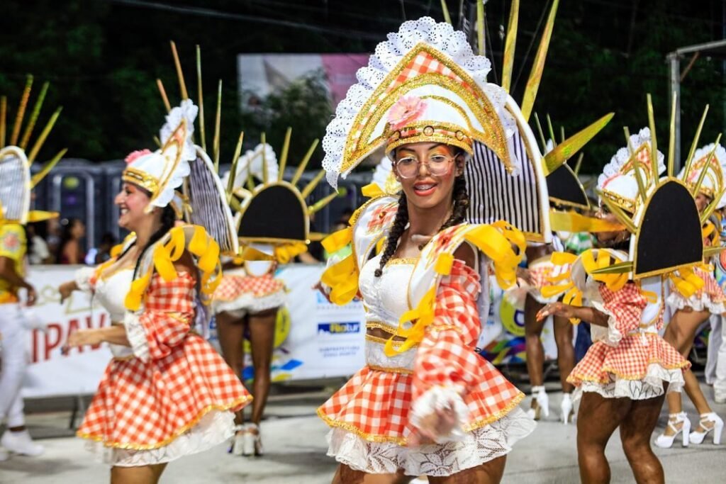 União de Maricá vence desfile da série prata e desfilará na Sapucaí em 2024 3 uniao de marica desfile 2023 foto Vinicius Lima 2