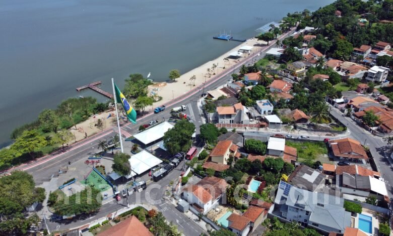 Maricá: Festa de São Pedro segue com shows gratuitos neste sábado e domingo; confira a programação 10 Bairro de Araçatiba, na Região Central de Maricá (RJ). (foto: João Henrique / Maricá Info - Março de 2023)