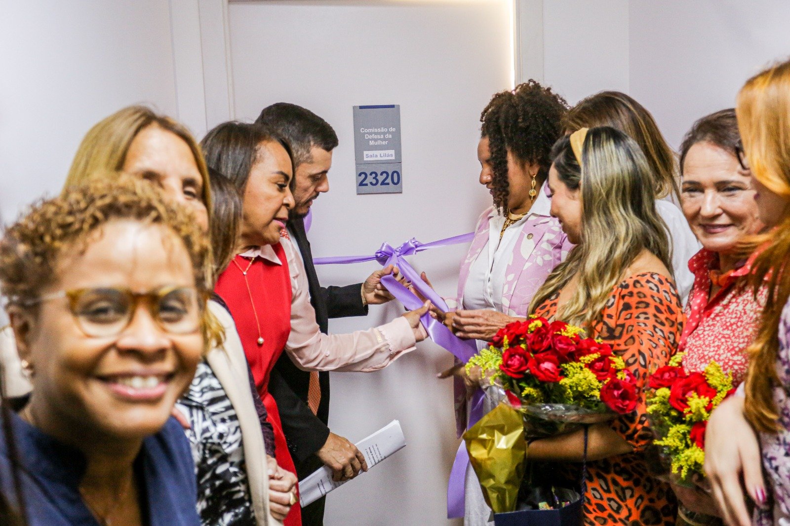 Alerj inaugura sala Lilás para atender mulheres vítimas de violência 11 sala roxa alerj 2