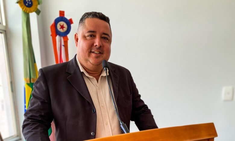 Vereador Frank Costa é autor do projeto de lei que determina ônibus exclusivo para as mulheres em Maricá 7 vereador frank costa