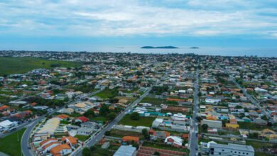 Prefeitura de Maricá notifica donos de terrenos para limpeza em Itaipuaçu; confira! 7 Jardim Atlântico Leste, bairro do distrito de Itaipuaçu, em Maricá. (foto: João Henrique / Maricá Info - Abril de 2023)