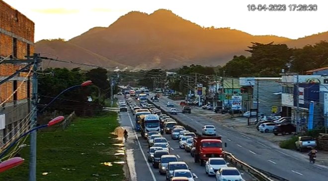 Maricá: Acidente deixa trânsito congestionado no horário de pico na região central 10 congest1