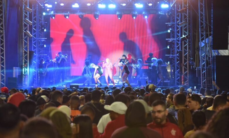 Maricá 209 anos: Duda Beat agita Itaipuaçu no primeiro dia de shows do aniversário da cidade 6 duda beat itaipuacu