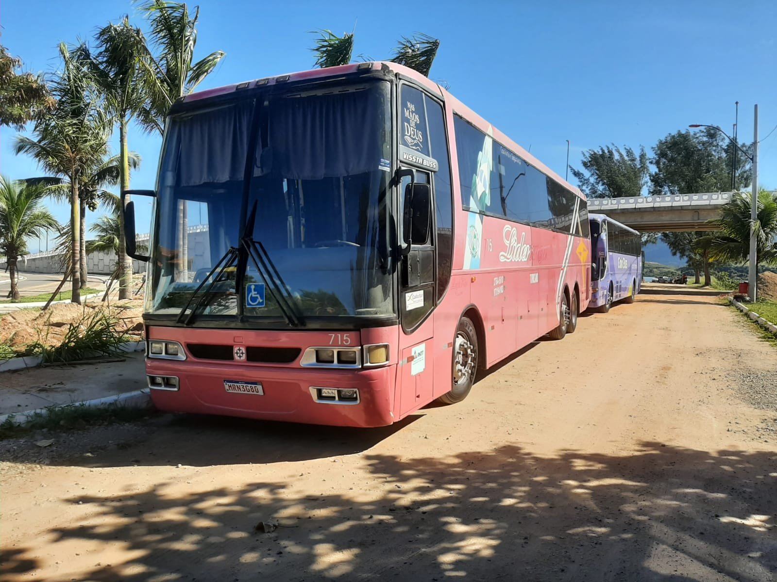 Maricá: Moradores denunciam desordem em Ponta Negra 1 onibus turismo ponta
