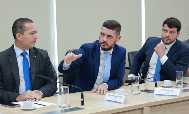 Em reunião com Castro e Bacellar, ministro dos Transportes destaca força do Porto do Açu para desenvolvimento do Estado do Rio 8 bacellar deputado