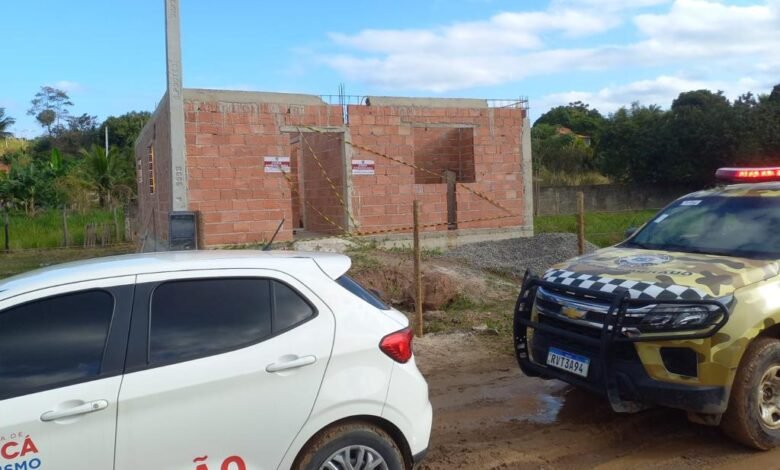 Maricá: Quatro obras são embargadas; número de construções irregulares dispara 8 obra embargada jacaroa