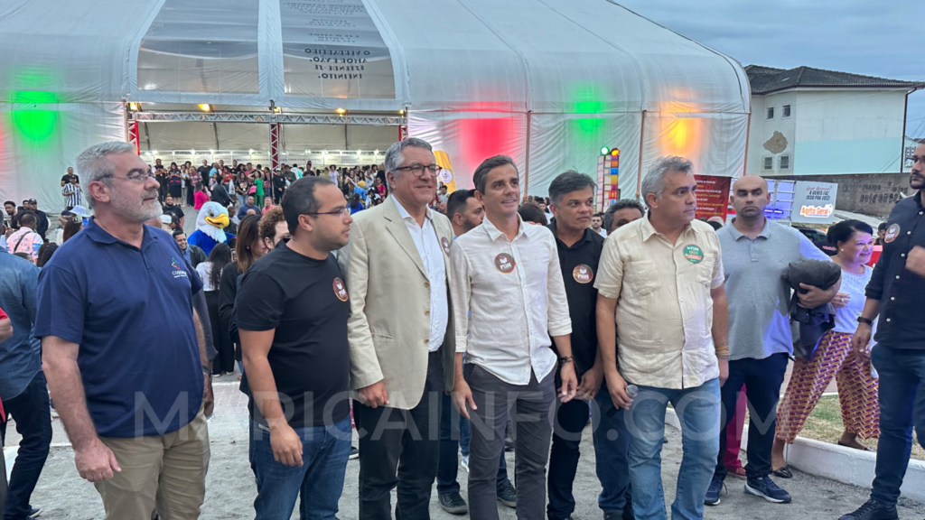 Ministro Alexandre Padilha visita Festa Literária Internacional de Maricá 11 5FF6DA4C B315 44ED 9BC8 D019936F0581