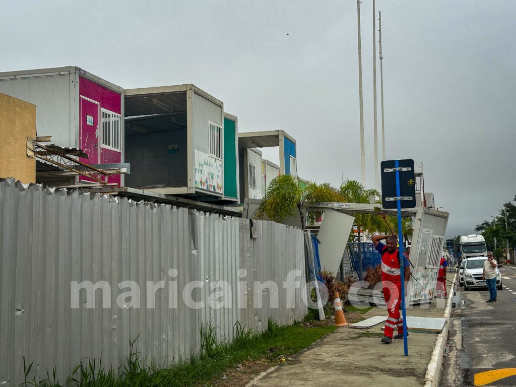 Moradores contabilizam prejuízos após temporal em Itaipuaçu 14 IMG 0476