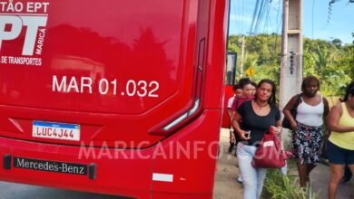 Maricá: Passageiros ficam no meio do caminho na ida ao trabalho após quebra de 'vermelinho' 6 vermelhinho quebrado