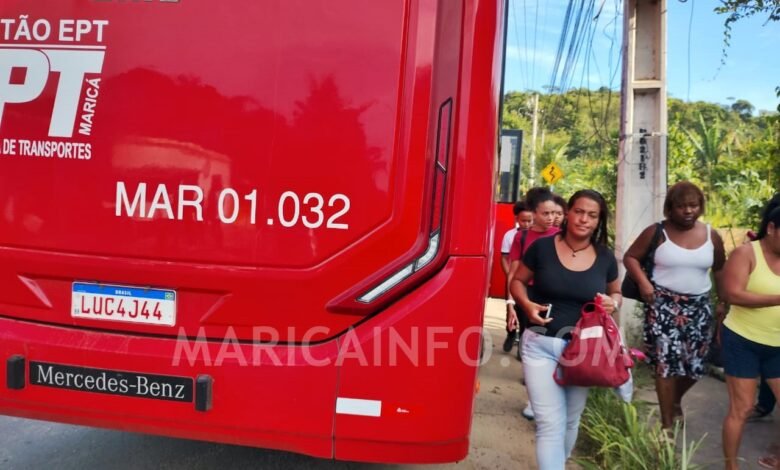 Maricá: Passageiros ficam no meio do caminho na ida ao trabalho após quebra de 'vermelinho' 6 vermelhinho quebrado