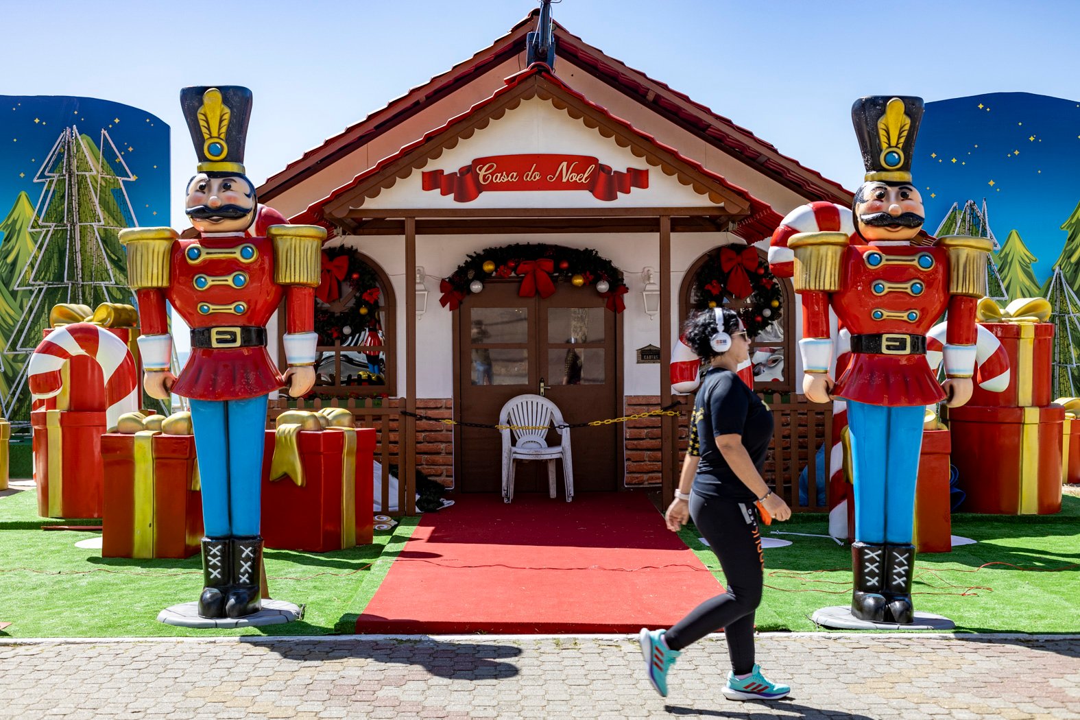 Maricá x Macaé: Mesmo evento de Natal com custos bem diferentes 8 Natal Magia de Macaé, engana pela semelhança com o de Maricá.