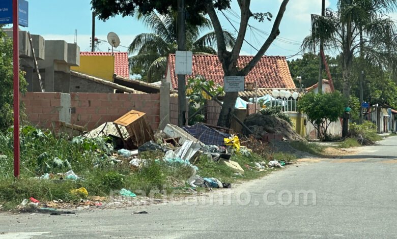 Maricá: Lixo por toda parte e vazadouros leva ao aumento de criadouros de mosquitos 7 IMG 9541
