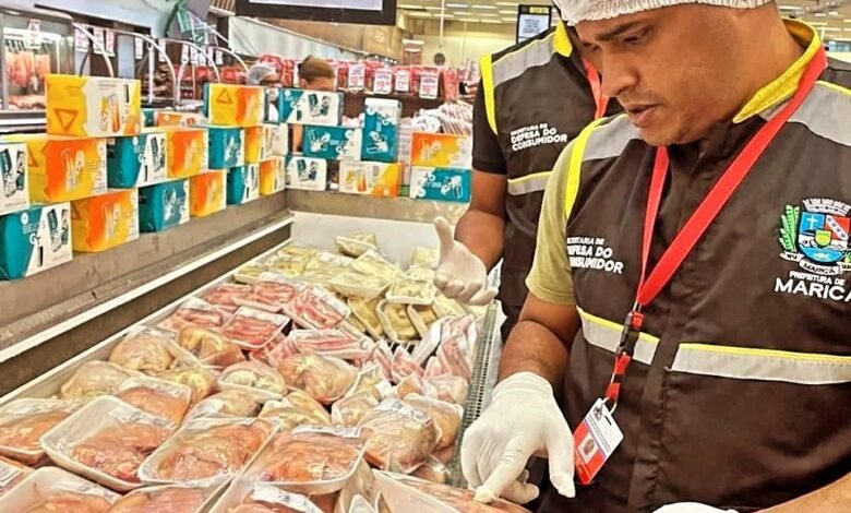 Maricá: Supermercado é autuado pelo Procon por comercializar produtos impróprios 9 fiscalizacao procon cons