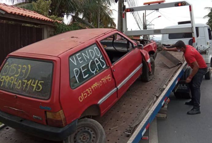 Maricá divulga canal de atendimento para remoção de veículos abandonados 10 carros