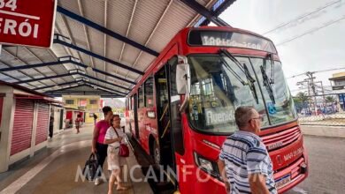 terminal de Itaipuacu onibus vermelhinho
