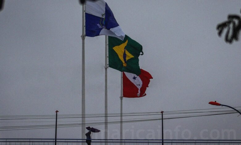 Maricá tem previsão de rajadas de vento de até 61 km/h nesta sexta-feira (27); alerta Defesa Civil 7 chuva bandeira copiar