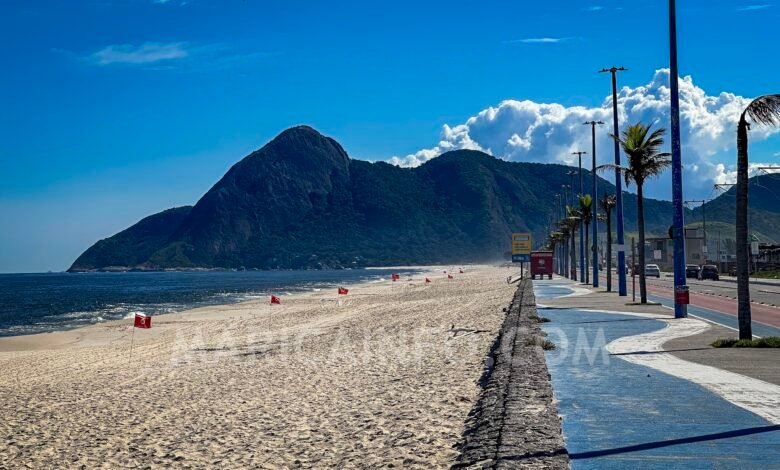 Sistema de alta pressão atmosférica sobre o oceano deixa o tempo estável em Maricá 9 Praia de Itaipuacu Orla Marica RJ foto Joao Henrique