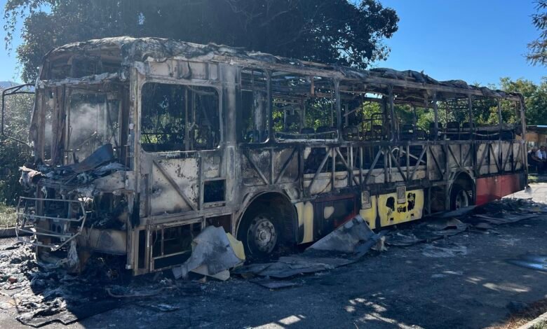 Maricá: Linhas dos ‘vermelhinhos’ operam normalmente neste domingo, após incêndio em coletivo 5 91e8d67d d100 4c6c 8f2b 97aaf631a492