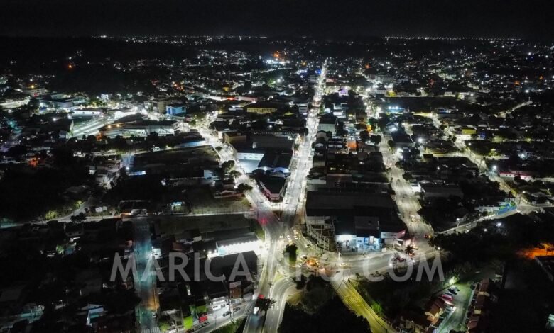 Projeto quer permitir acolhimento de pessoas em situação de rua com seus animais em Maricá (RJ); entenda 9 Centro Marica Noite Transito Ruas