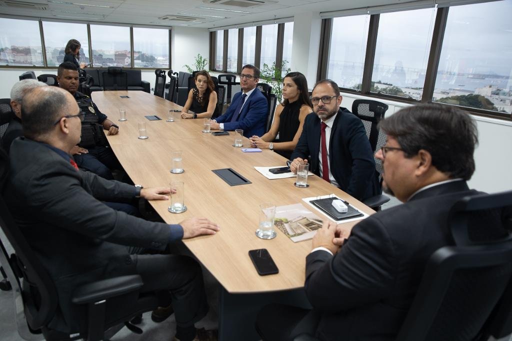 Ministério Público e prefeitura realizam a primeira reunião de trabalho para o combate às construções irregulares em Maricá 13 reuniao mprj marica construcao irregular