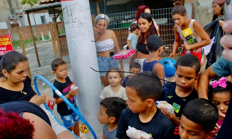 Maricá: Vereador Aldair de Linda promove entrega de brinquedos em comemoração ao Dia das Crianças 8 462872147 18023410751406264 1586270446974568437 n