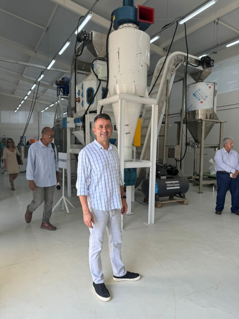 Maricá: Vereador Julio Carolino apresenta feitos e propostas em campanha para reeleição 12 julio carolino ciamar